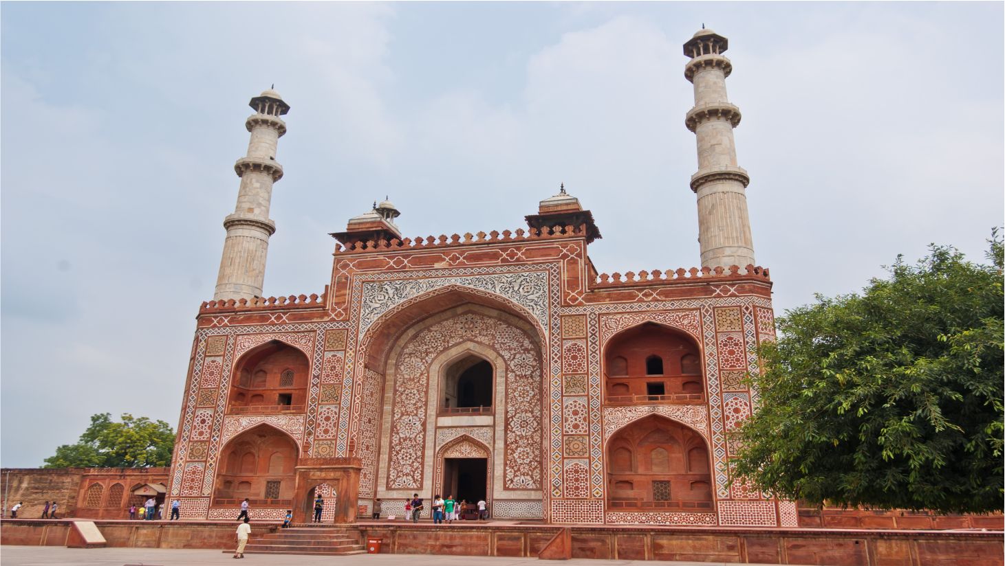 SIKANDRA, AGRA FORT AND TAJ MAHAL INDIA TOUR